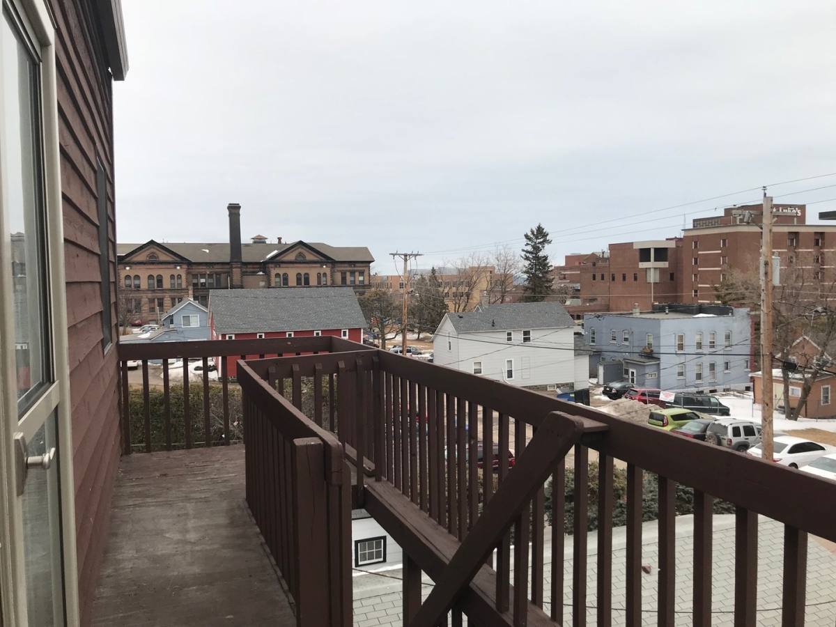 Apartment for rent at 810 - 812 E, Duluth, MN 55805