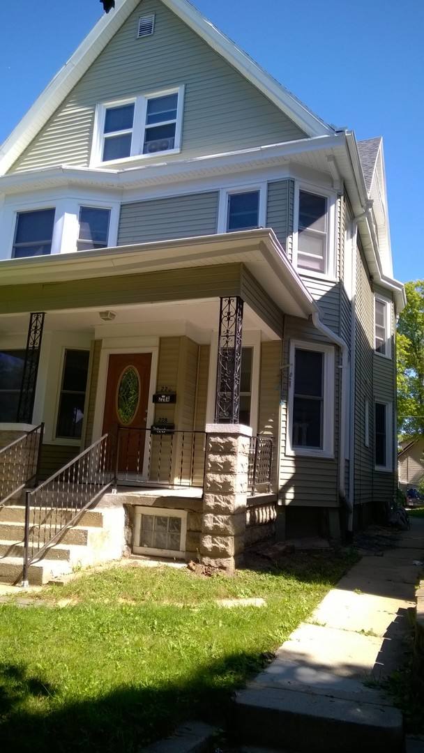 Apartment for rent at 228 N 38th St, Milwaukee, WI 53208