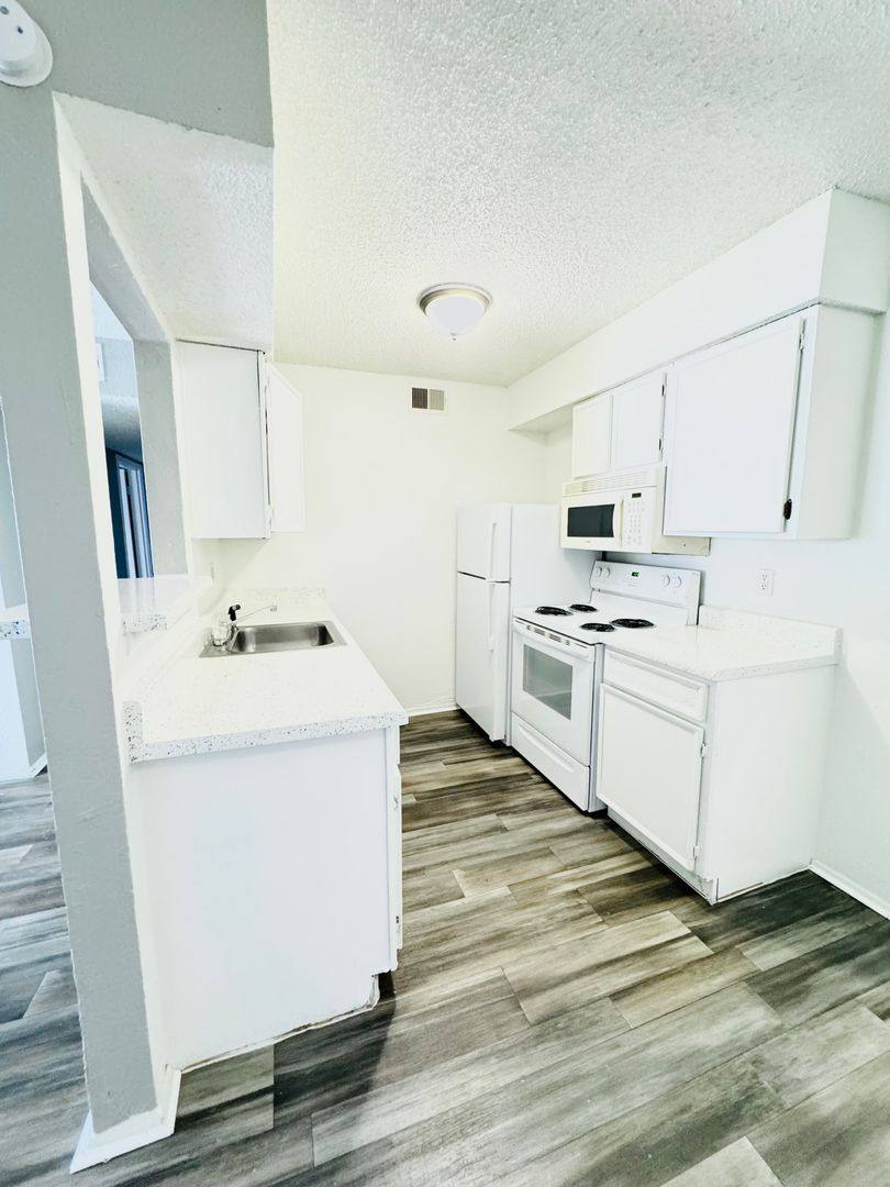 Apartment for rent at 2002 E 73rd St, Tulsa, OK 74136