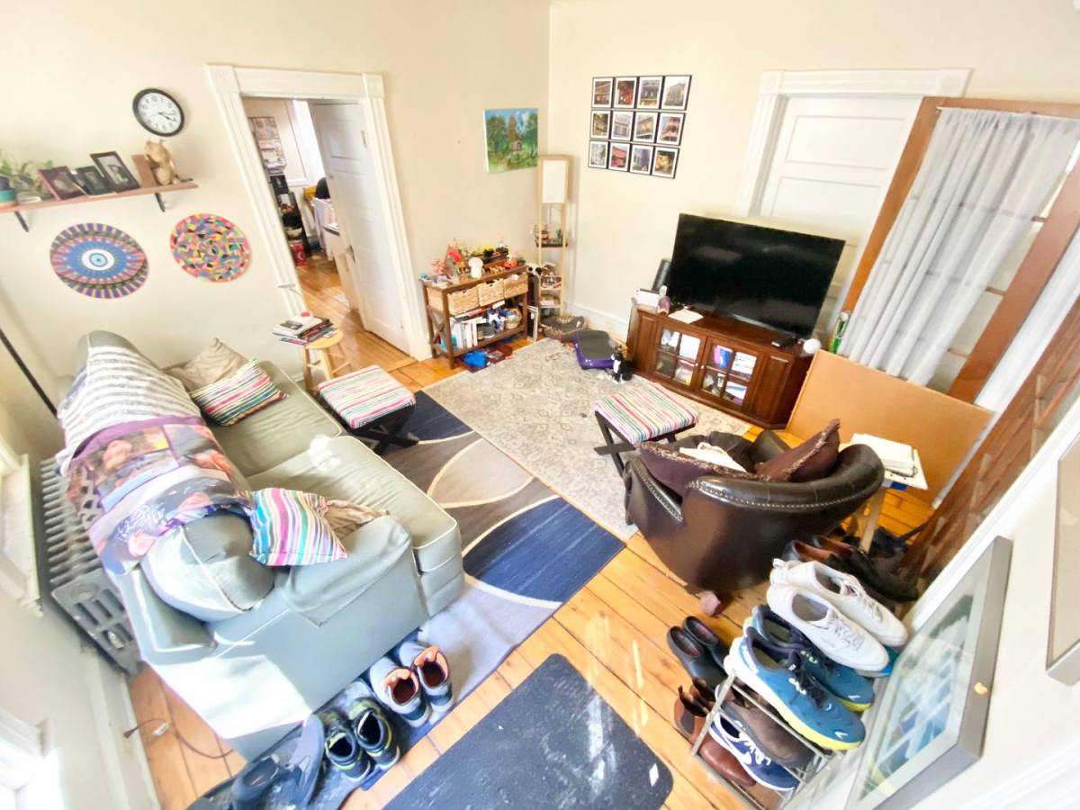 Apartment for rent at 110-112 Loomis St, Burlington, VT 05401