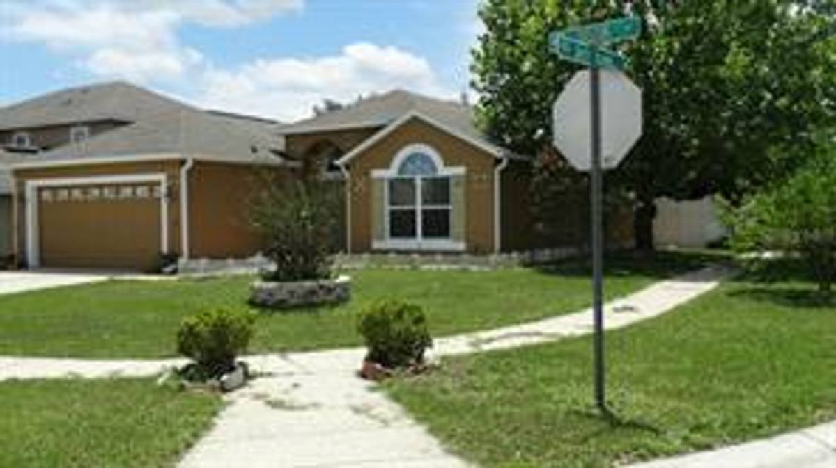 House for rent at 26 Justin Dr, Apopka, FL 32712