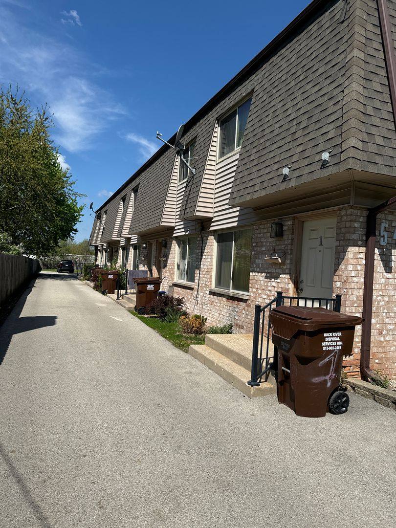 Apartment for rent at 5430 Dale Ave, Loves Park, IL 61111