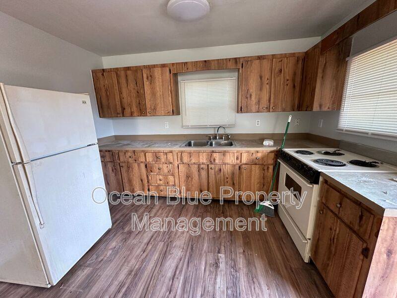 Apartment for rent at 3901 1 2 6th St S, Saint Petersburg, FL 33705