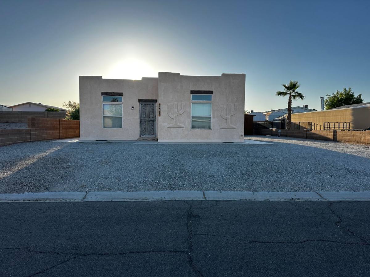 House for rent at 10387 S Winter Ave, Yuma, AZ 85365