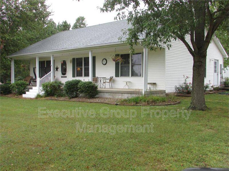 House for rent at 1318 Tabbs Hollow Rd, Eastview, KY 42732