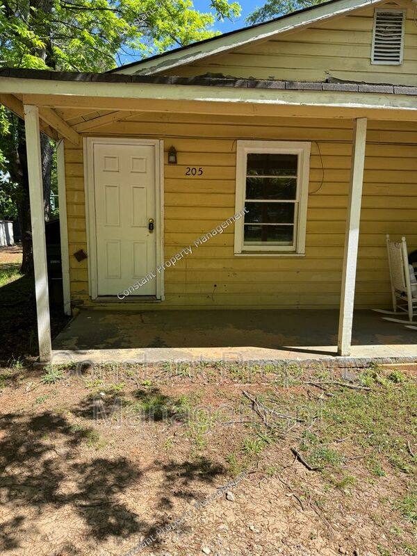House for rent at 205 Alabama St, Griffin, GA 30223