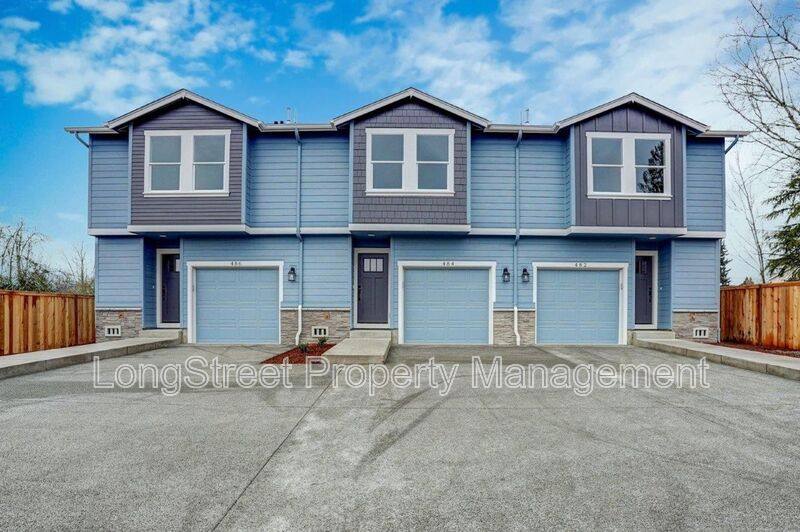 Townhouse for rent at 484 S Monmouth Ave, Monmouth, OR 97361