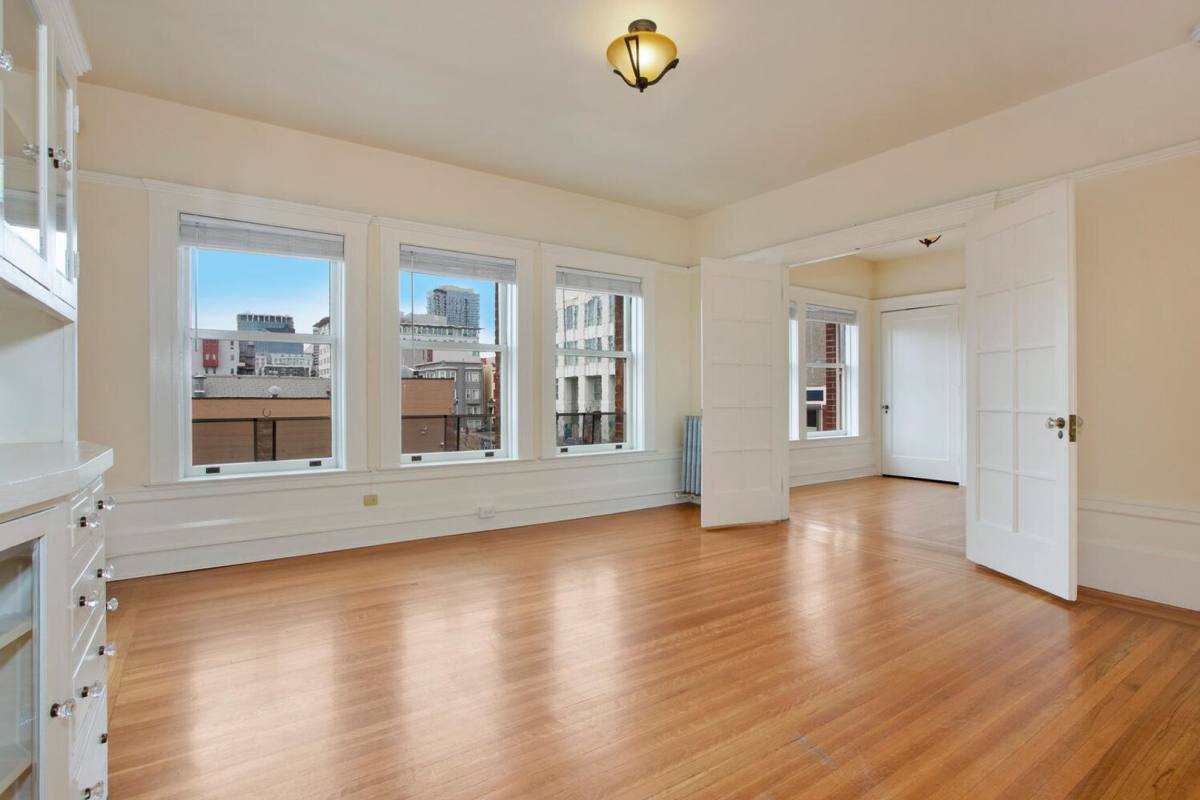 Apartment for rent at 1029 Oak St, Oakland, CA 94607