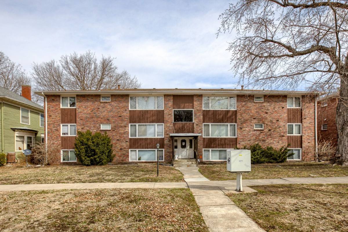 Apartment for rent at 1730 B St, Lincoln, NE 68502