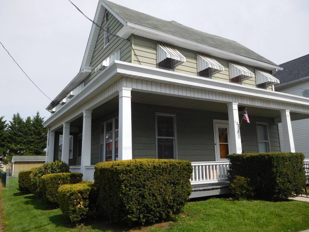 Apartment for rent at 122 Clayton Ave, Waynesboro, PA 17268