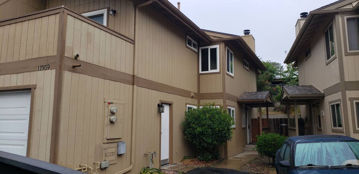 Townhouse for rent at 11959 Sapota Dr, Lakeside, CA 92040