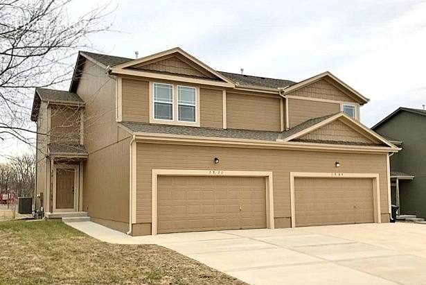 Townhouse for rent at 1203 Budd Circle, Kansas City, KS 66109