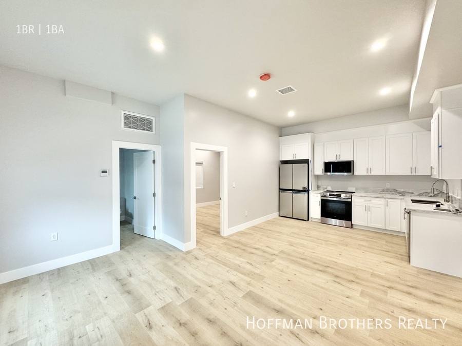 Apartment for rent at 604 Flores St #7, Los Angeles, CA 90048