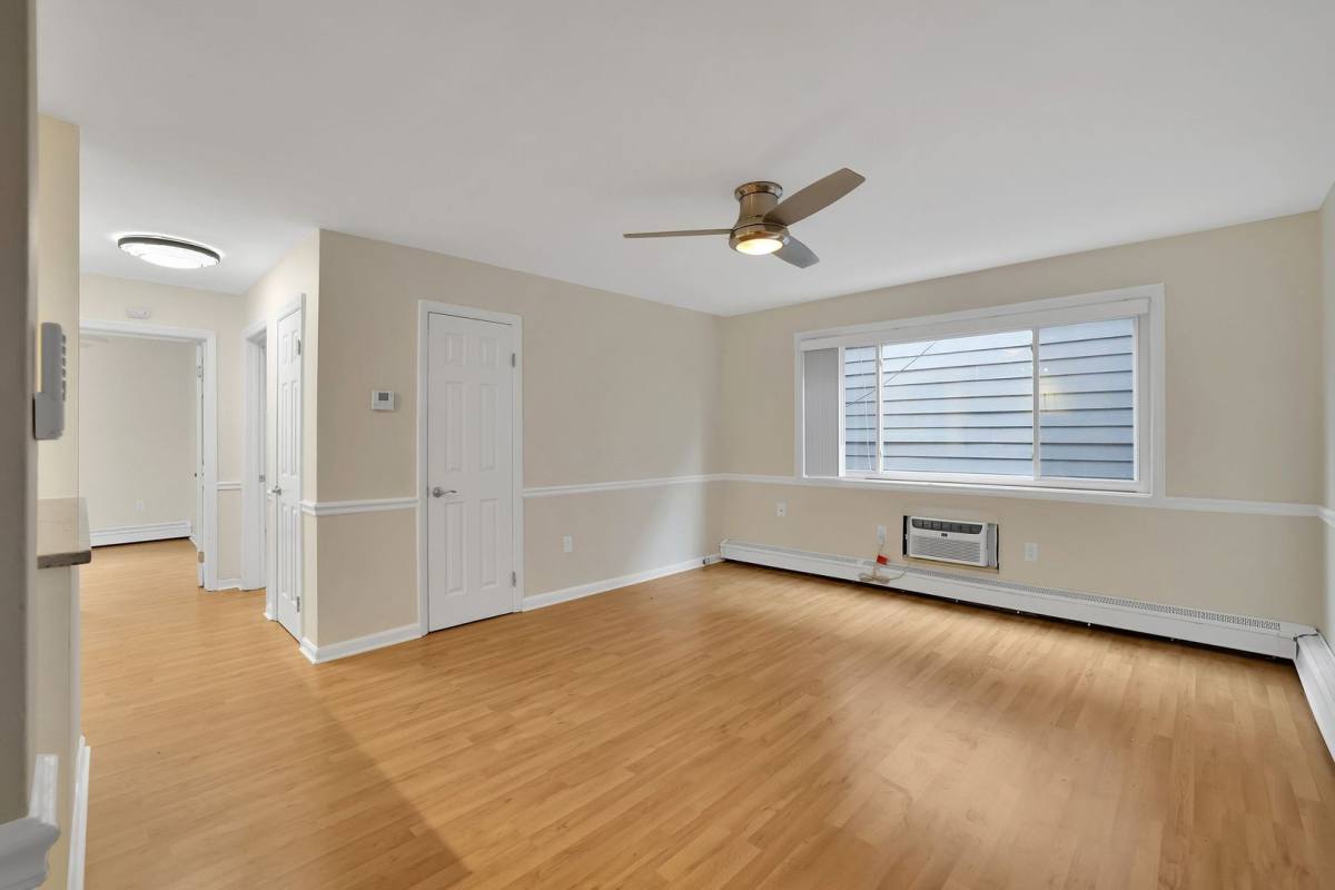 House for rent at 513 12th St NE #3, Washington, DC 20002