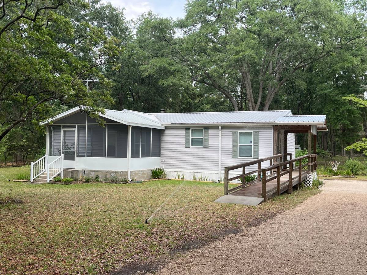 House for rent at 15993 176th St, Live Oak, FL 32060