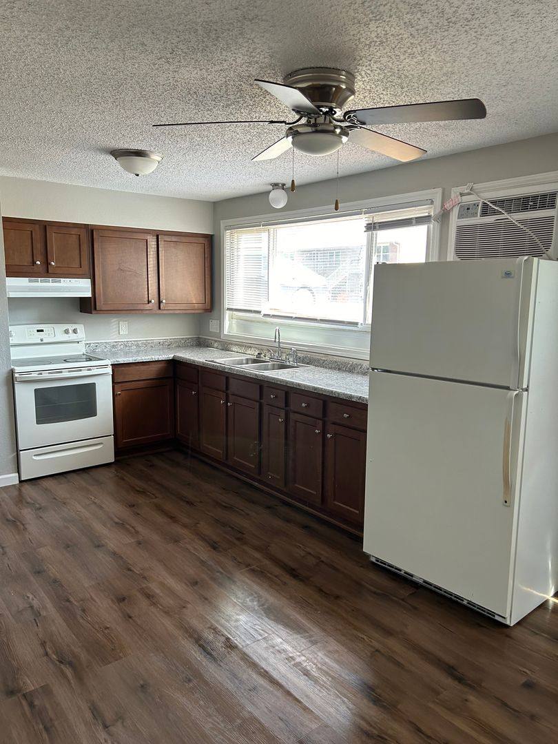 Apartment for rent at 3235-3265 8th St, Marion, IA 52302