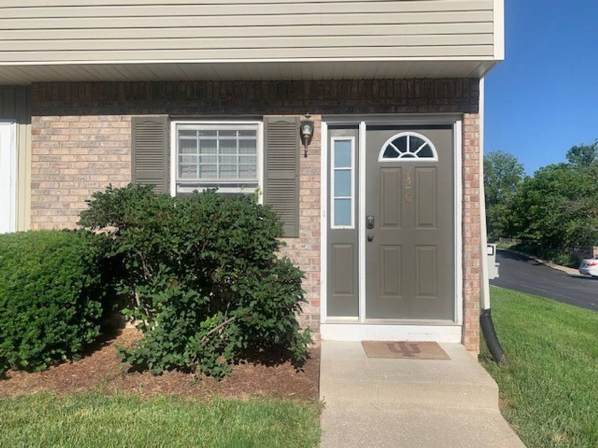 Condo for rent at 720 E Sherwood Hills Dr, Bloomington, IN 47401