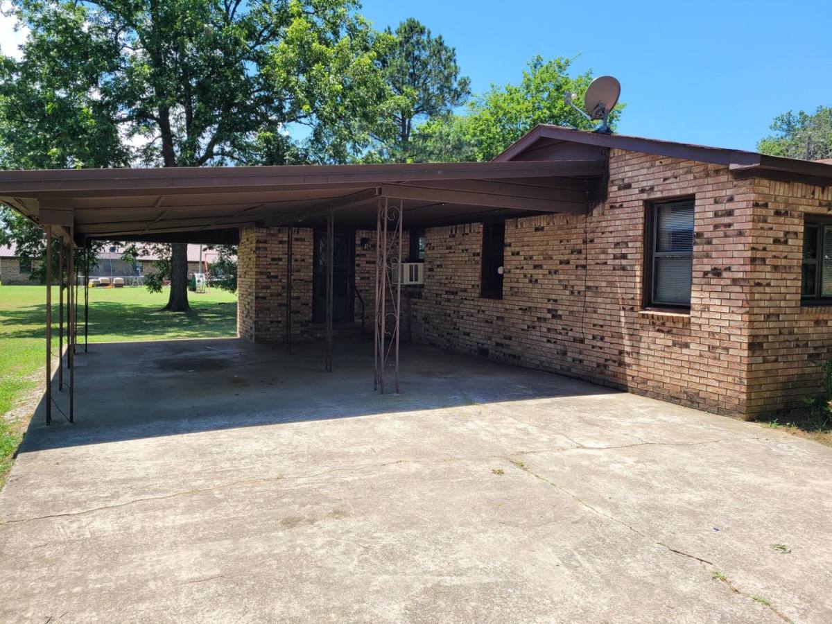 House for rent at 15813 Burrell St, Cameron, OK 74932