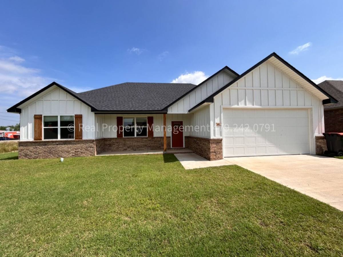 House for rent at 100 Countryside Way, Pocola, OK 74902