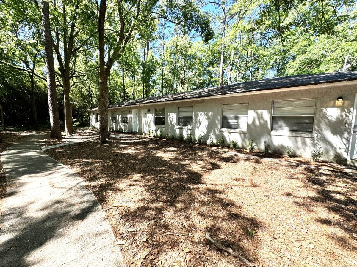 Apartment for rent at 5448 101st St, Jacksonville, FL 32210