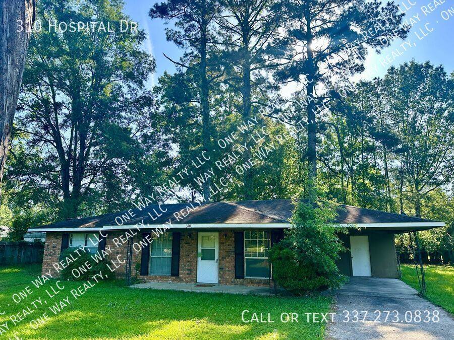 House for rent at 310 Hospital Dr, Oakdale, LA 71463