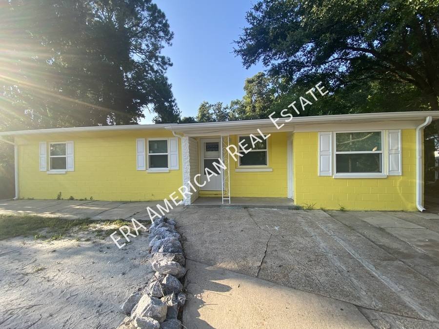 House for rent at 23 Ranger St SW, Fort Walton Beach, FL 32548