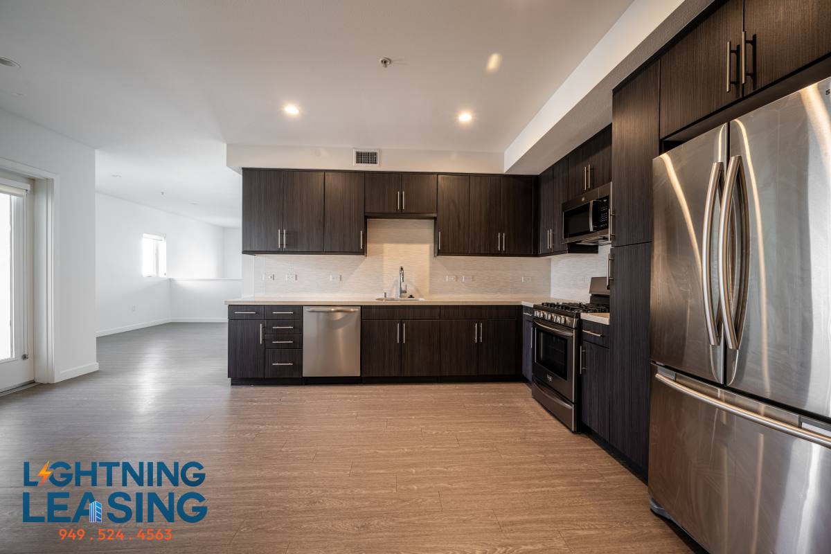Apartment for rent at 11405 3 5 Chandler Blvd #515D, North Hollywood, CA 91601