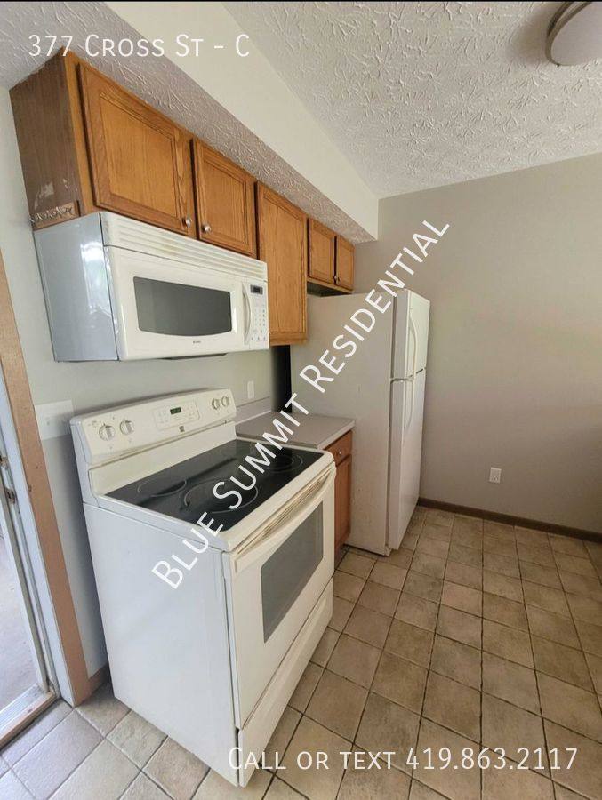 Apartment for rent at 377 Cross St #C, Akron, OH 44311