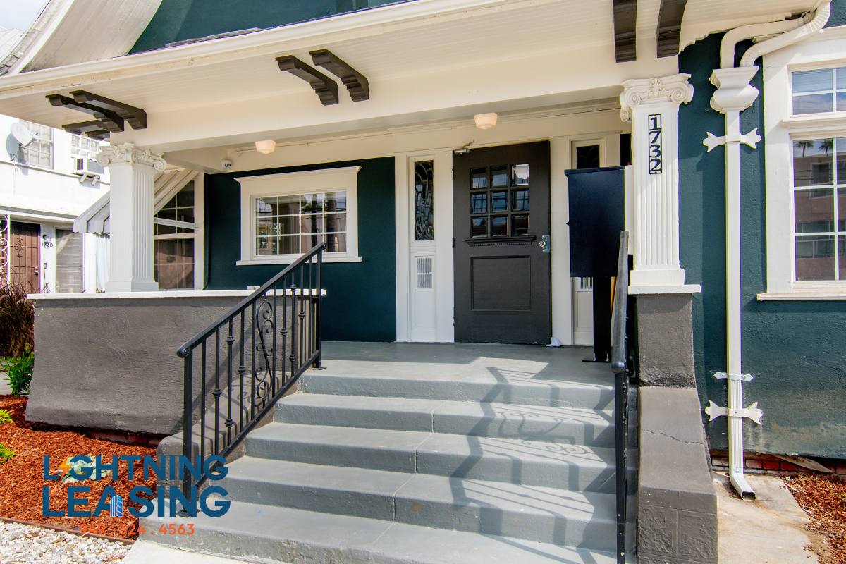 Apartment for rent at 1735 N Wilton Place #5D, Los Angeles, CA 90028