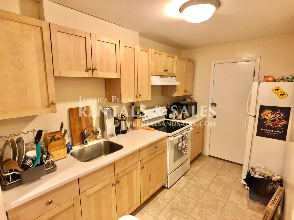 Apartment for rent at 804 Centre St #2, Jamaica Plain, MA 02130
