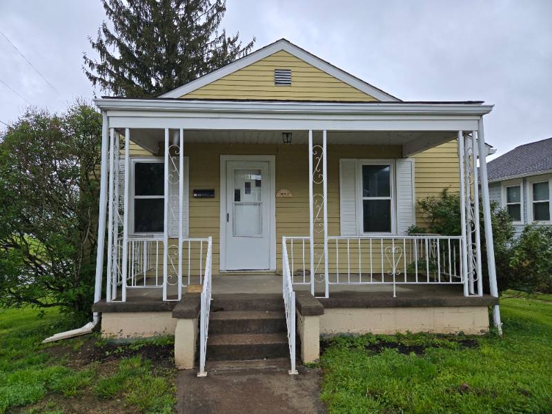 House for rent at 3800 Olive Ave, Shadyside, OH 43947