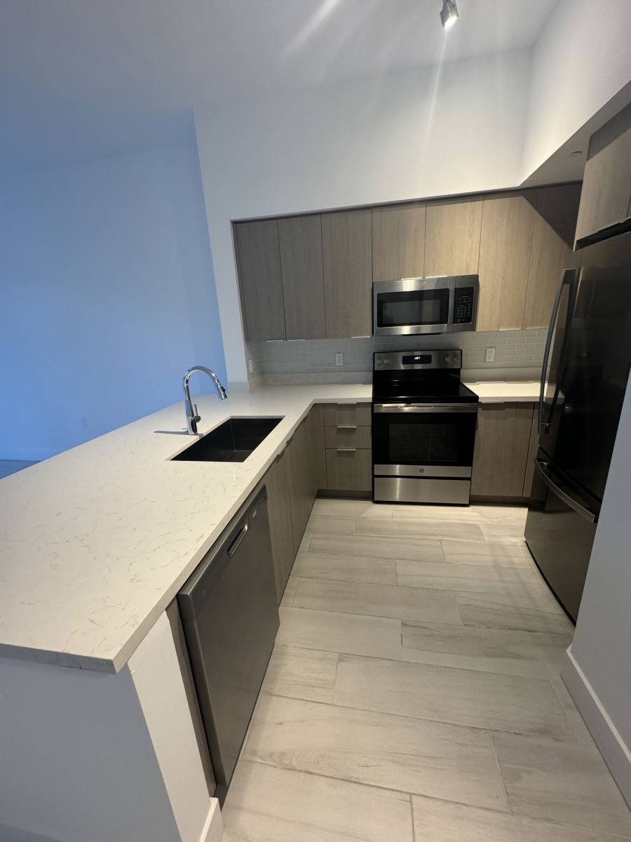 Apartment for rent at 601 E Dania Beach Blvd #506, Dania, FL 33004