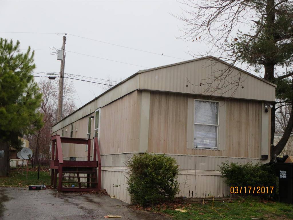 House for rent at 2033 Arlington Park Dr, Owensboro, KY 42303