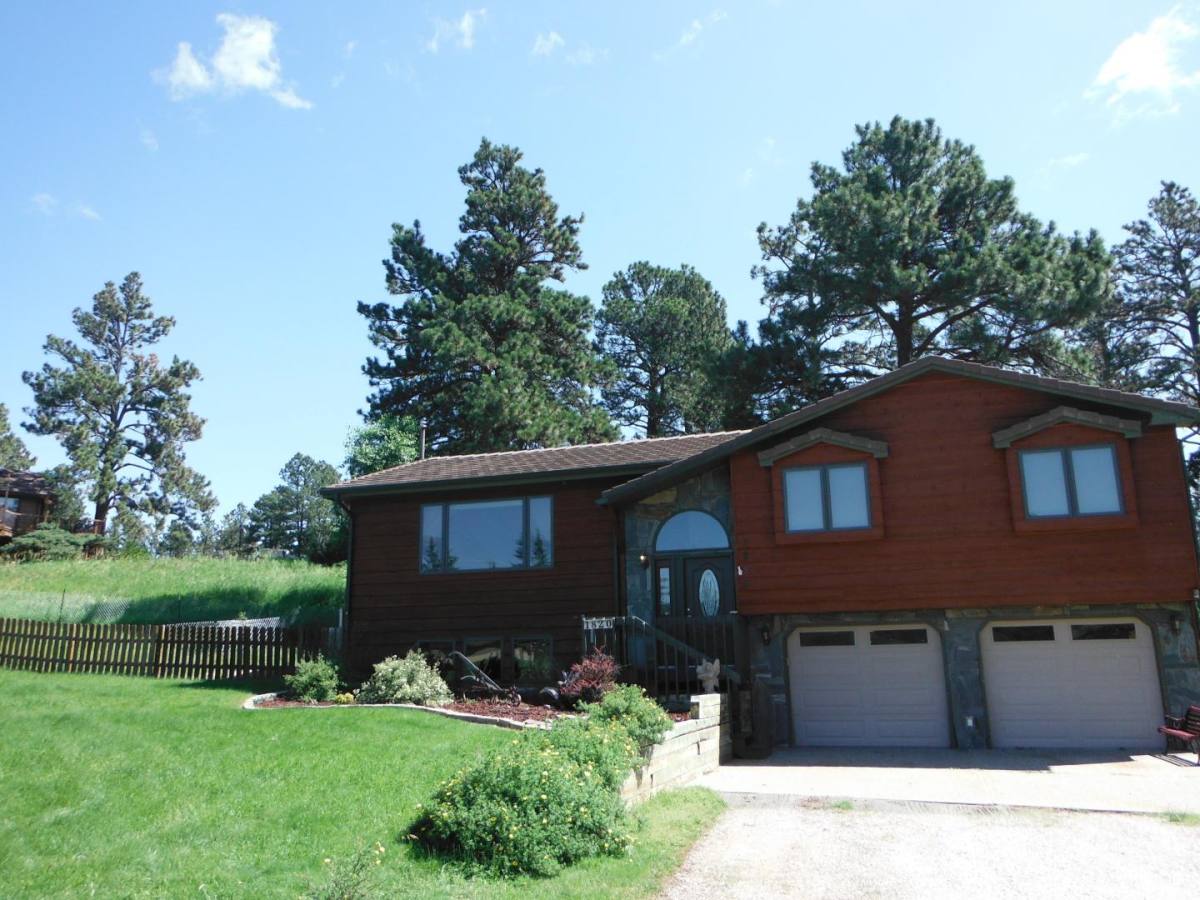House for rent at 1820 Kings Rd, Rapid City, SD 57702