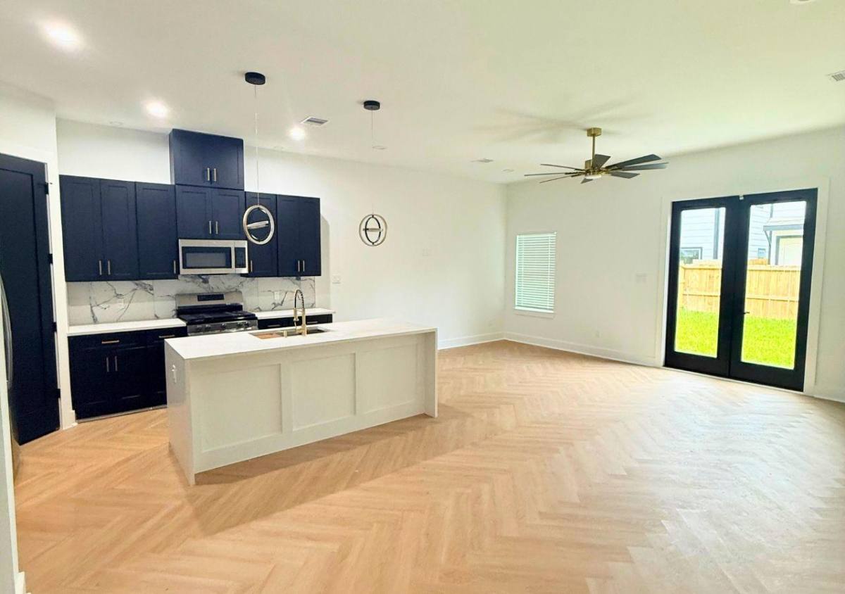 Apartment for rent at 615 Northew St #B, Houston, TX 77091