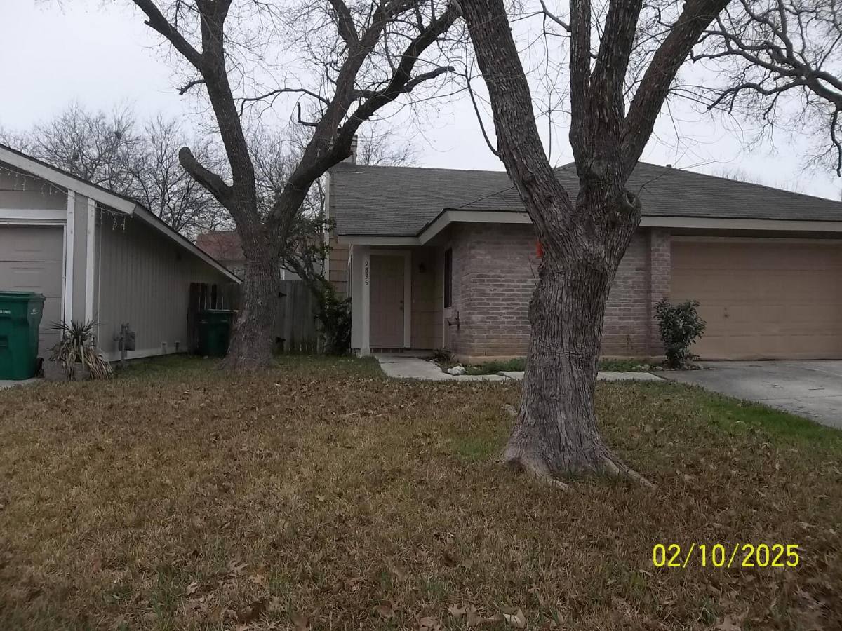 House for rent at 9835 Meadow Way, Converse, TX 78109