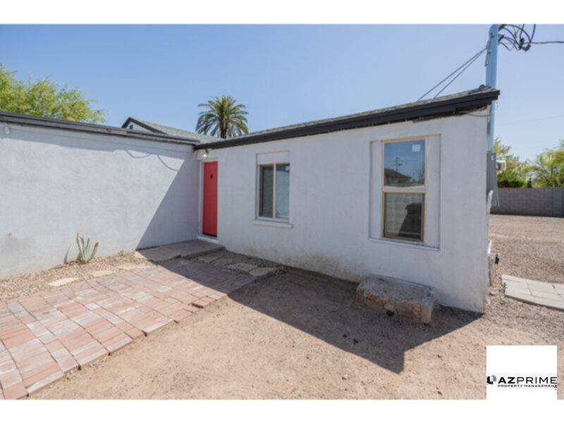 Apartment for rent at 2537 E Willeta St #4, Phoenix, AZ 85008