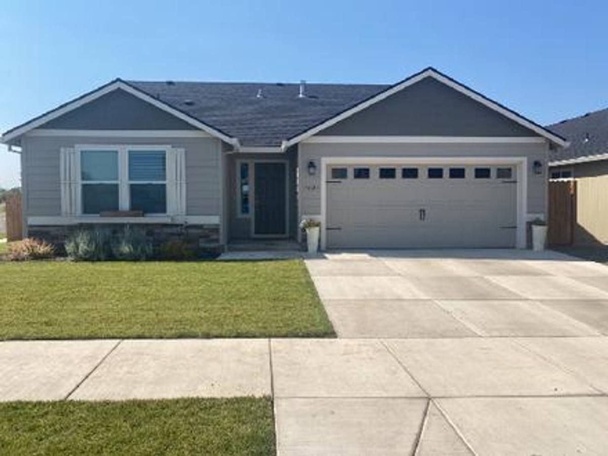 House for rent at 3628 Durst, Medford, OR 97504