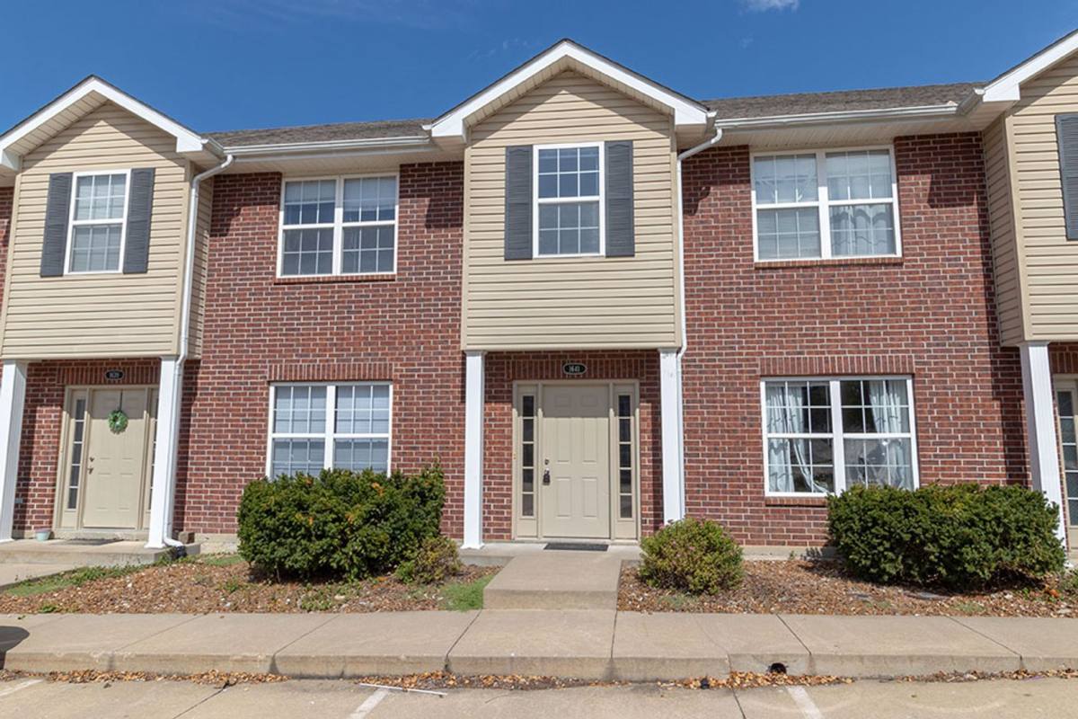 Townhouse for rent at 1641 Citadel Dr, Columbia, MO 65202