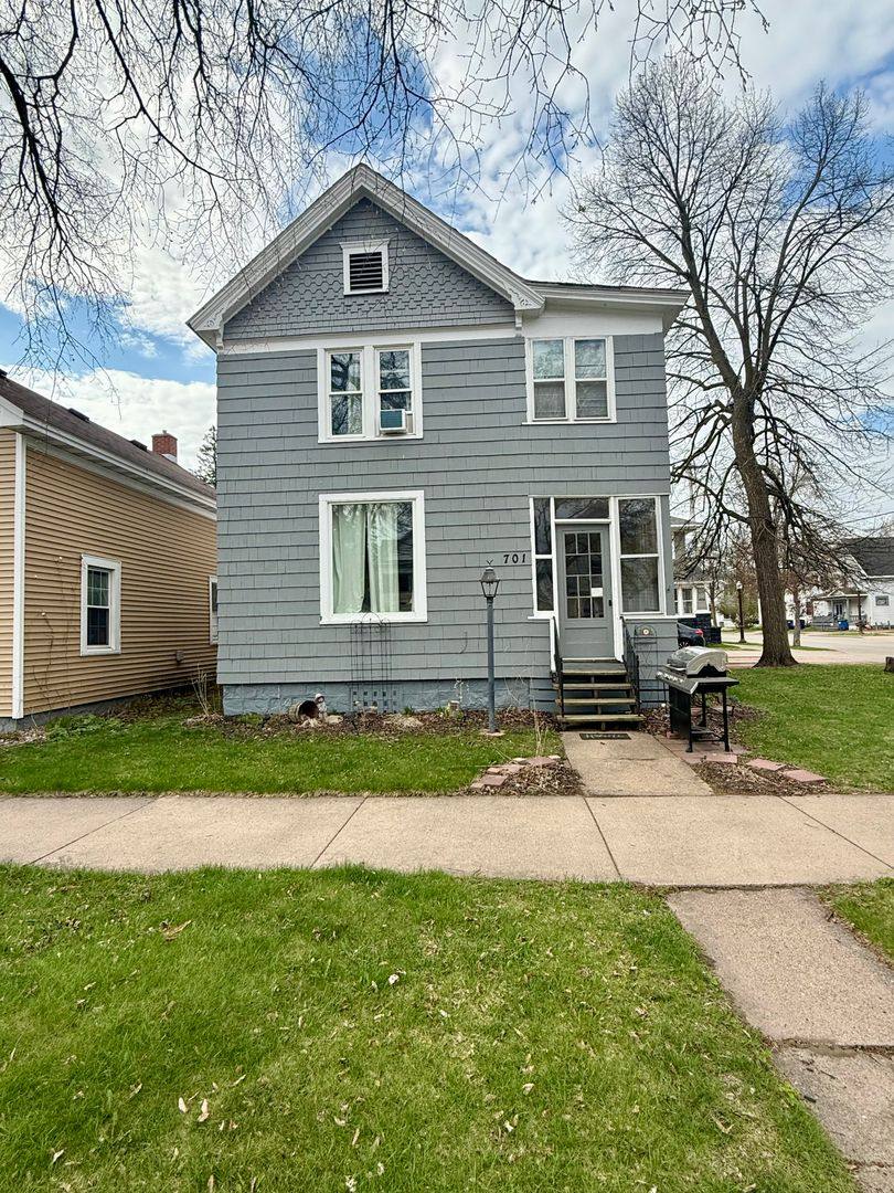 Apartment for rent at 701 Scott St, Wausau, WI 54403