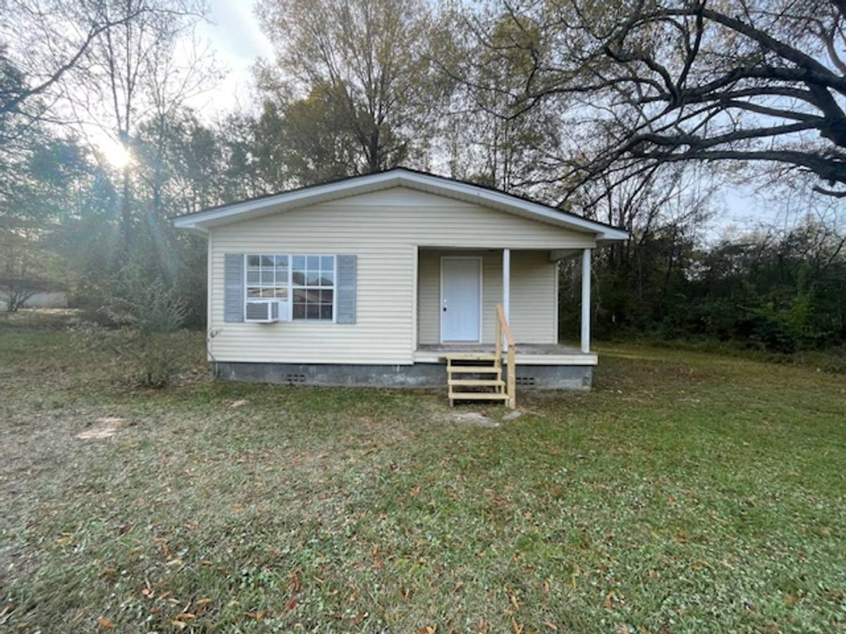 House for rent at 203 Hatchie St, Booneville, MS 38829