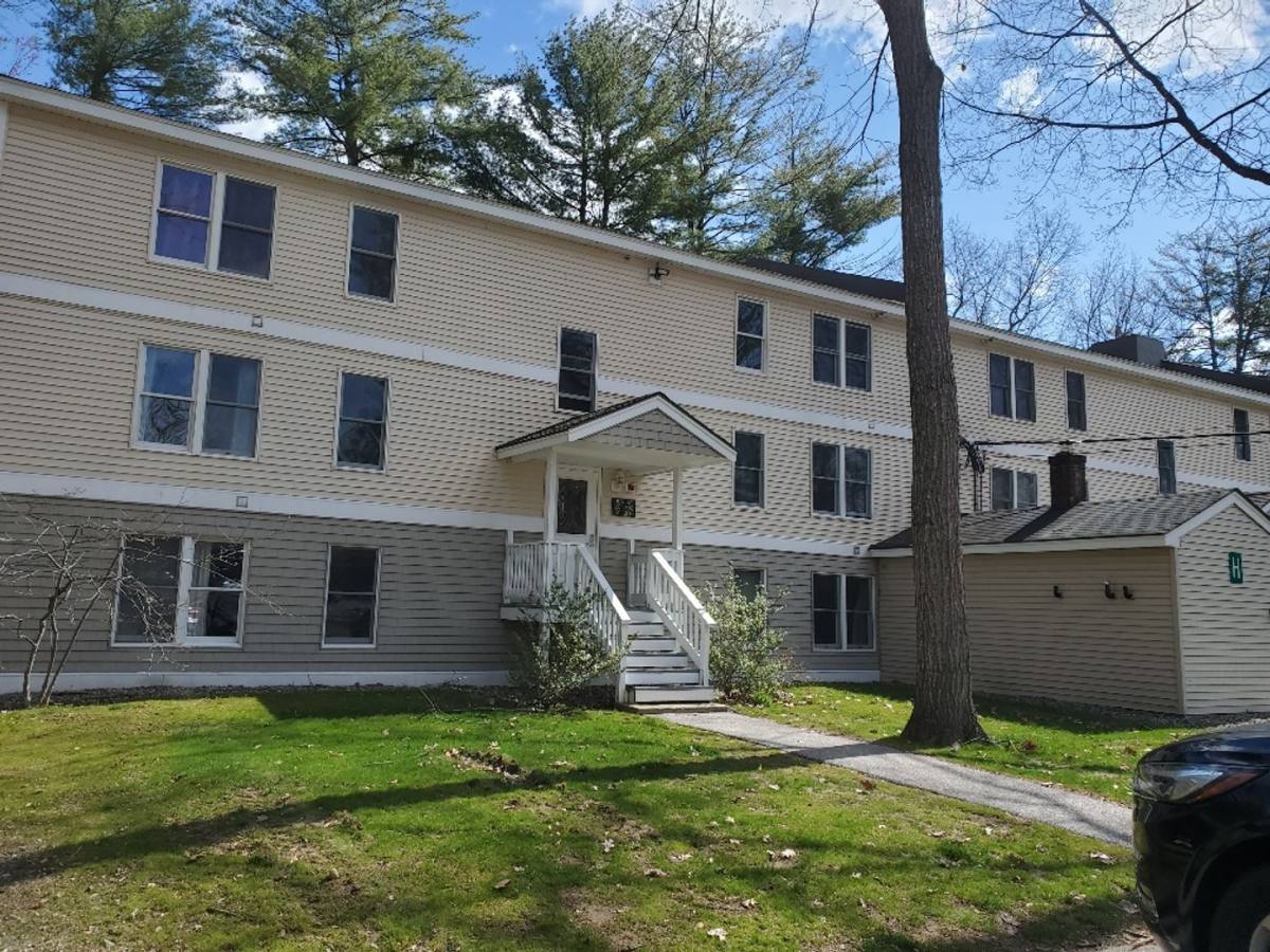 Apartment for rent at 26H Piscassic St, Newmarket, NH 03857