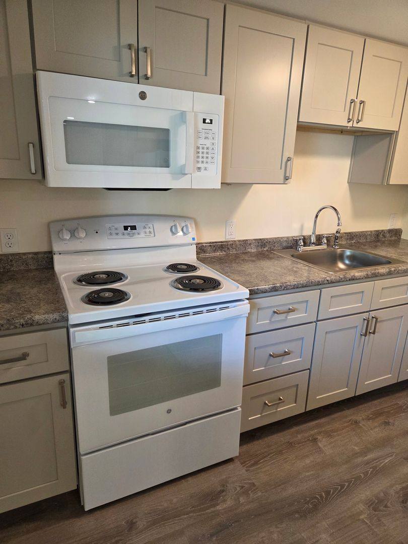 Apartment for rent at 2G Salmon St, Newmarket, NH 03857