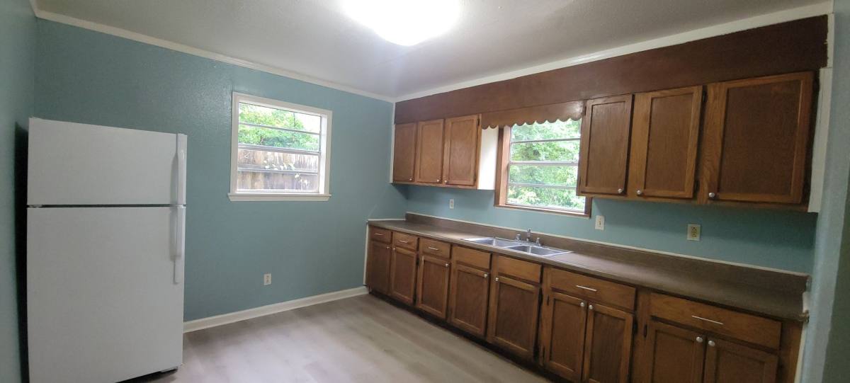 Apartment for rent at 3323 1 2 A Darien St, Shreveport, LA 71109