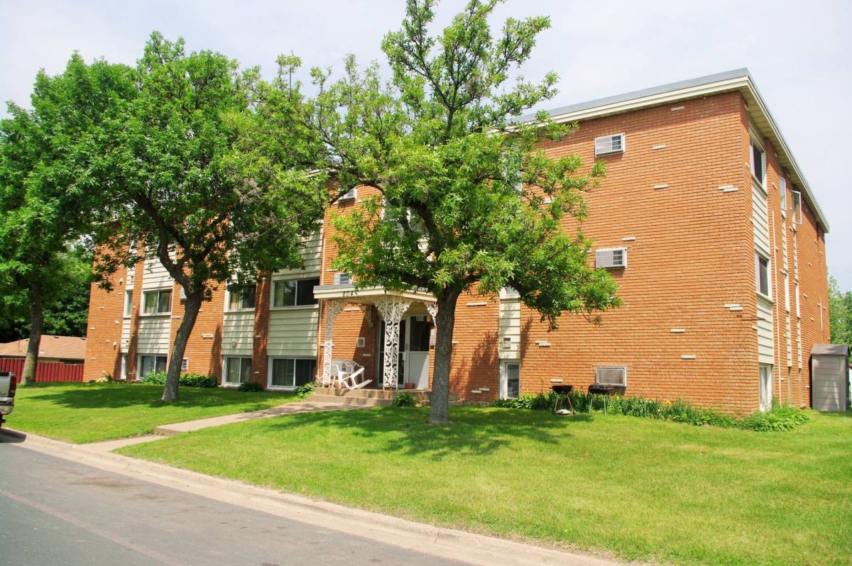 Apartment for rent at 804 6th St NW, Saint Paul, MN 55112