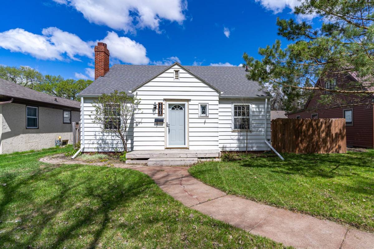Apartment for rent at 2308 2nd Ave N, Grand Forks, ND 58203