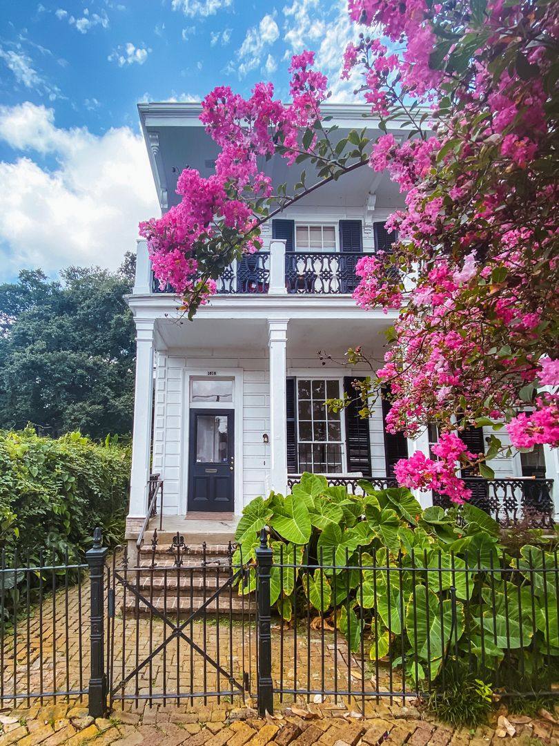 Apartment for rent at 1618-20 Seventh, New Orleans, LA 70115