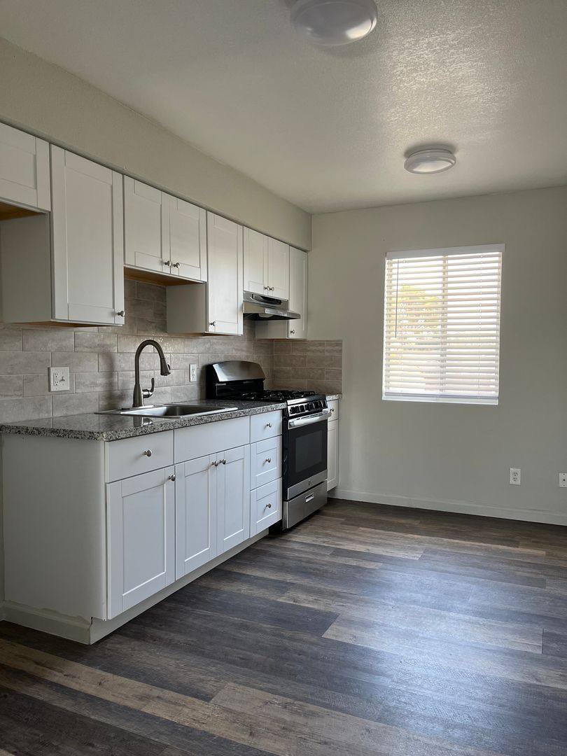 Apartment for rent at 1548 Canal Farm Lane, Los Banos, CA 93635