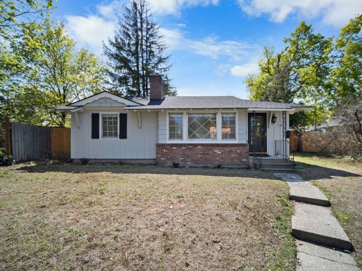 House for rent at 203 W Cleveland Ave, Spokane, WA 99205