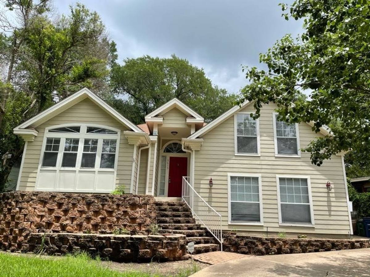House for rent at 5615 Shoal Creek Blvd, Austin, TX 78756